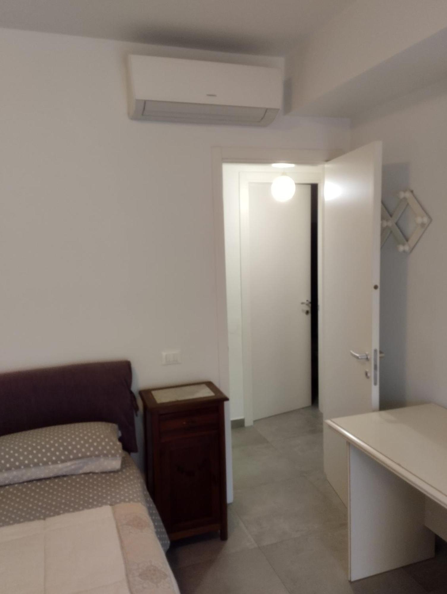 Cavalluccio Marino Apartment Aci Castello Exterior foto